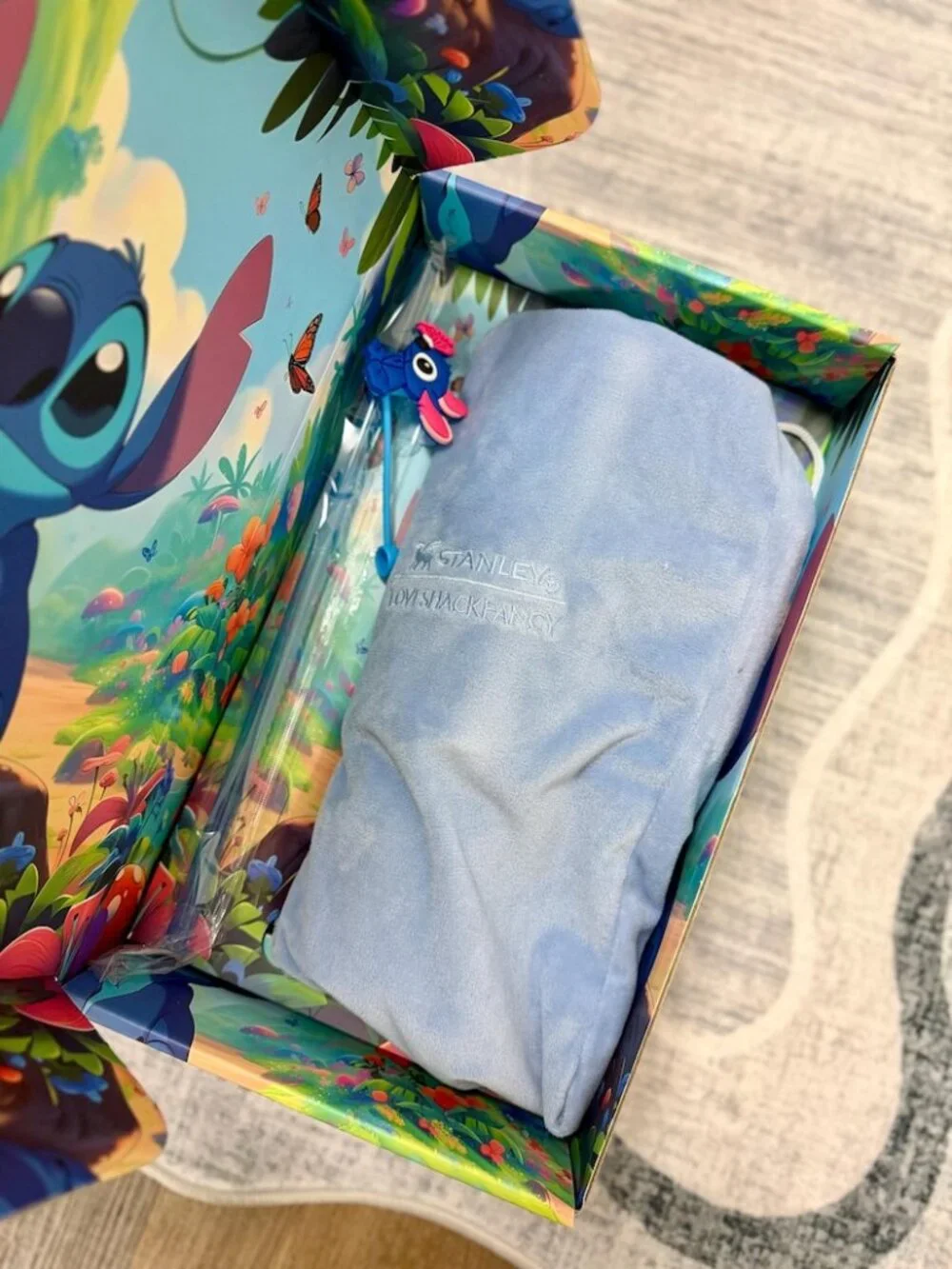 40 oz StanleyxDisney Stitch Tumbler , Cartoon design Travel Cup with Straw - Picture 3 of 3